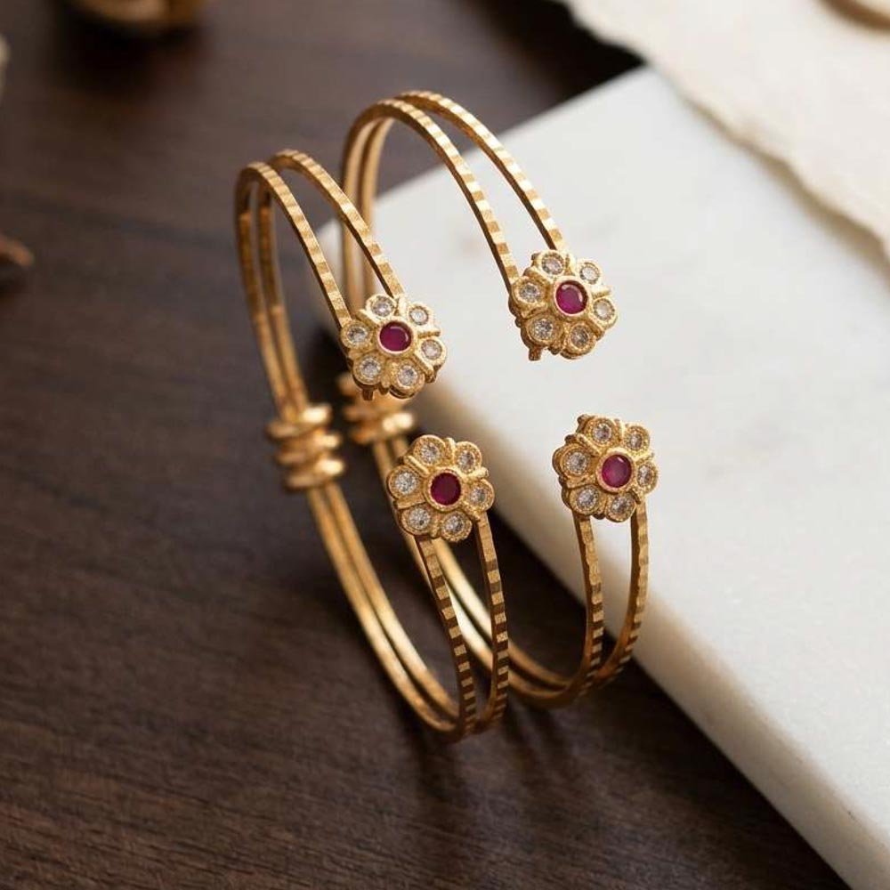 Designer Gold Plated Floral Bracelet (Art No.205) - Image 3