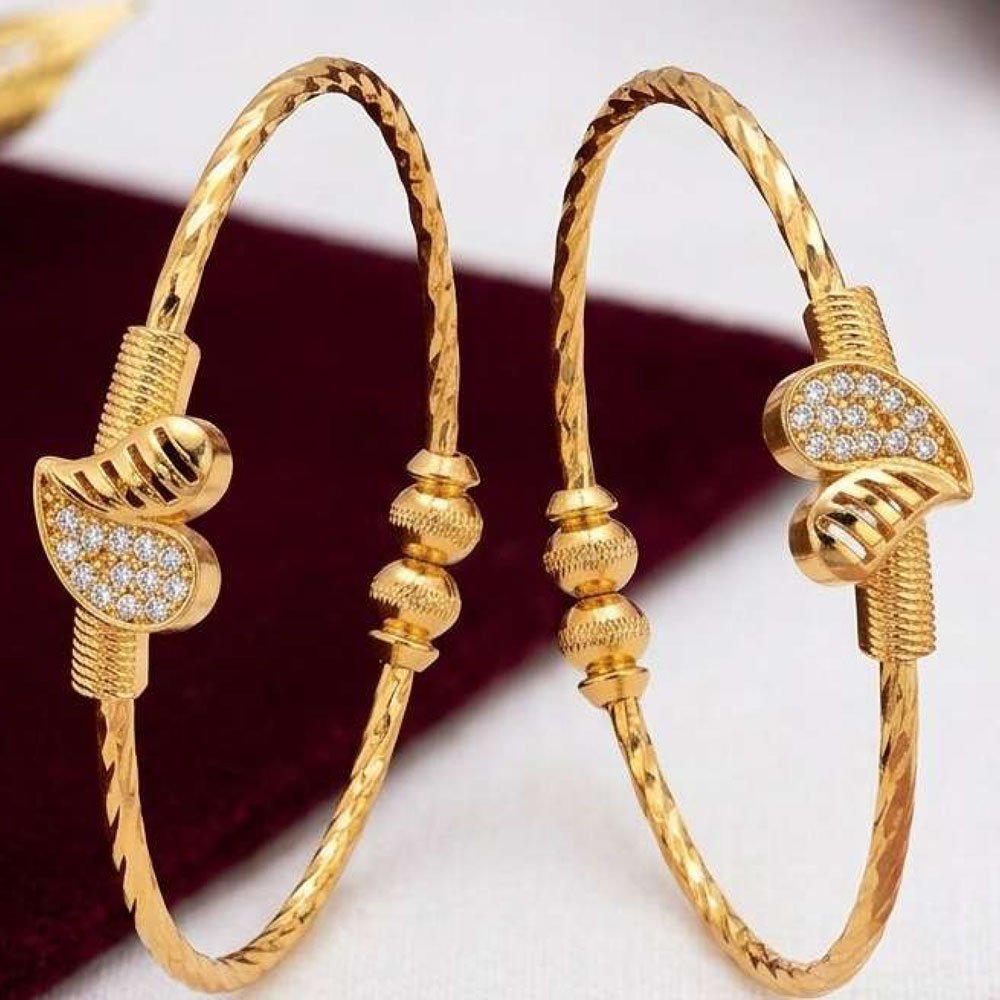 Gold Plated Heart Stone Designer Bangle (Art No.219)